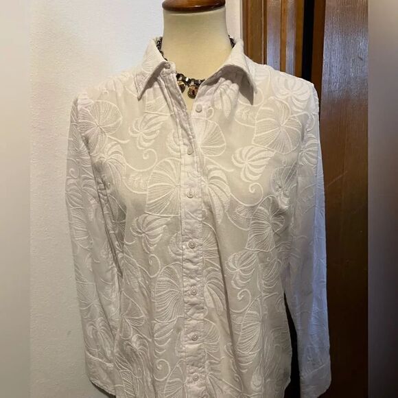 EUC Talbots Adjustable Long-sleeve Button Down Textured Shirt Size Small #111 - Picture 8 of 8